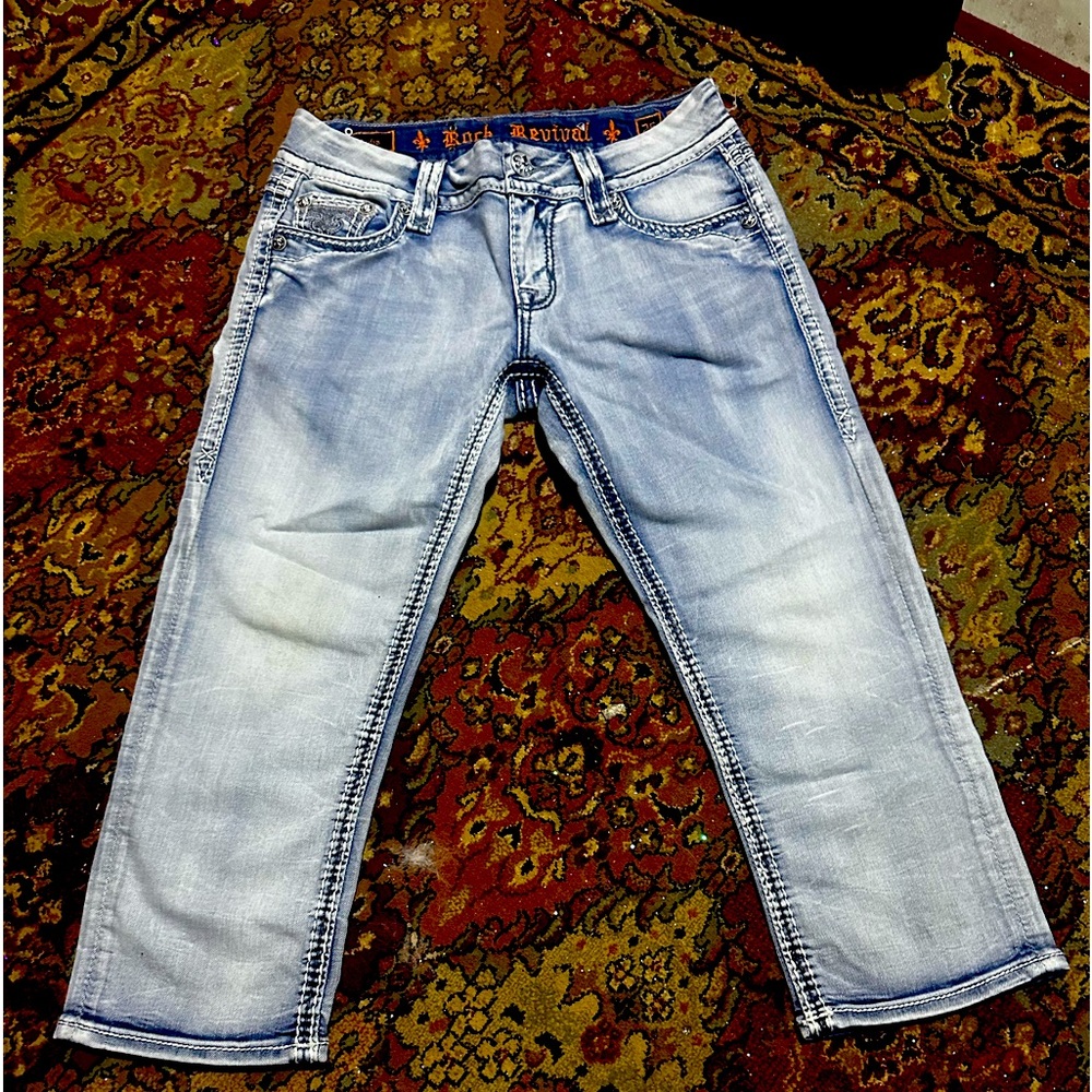 Size 26 rock revival cropped jeans like new